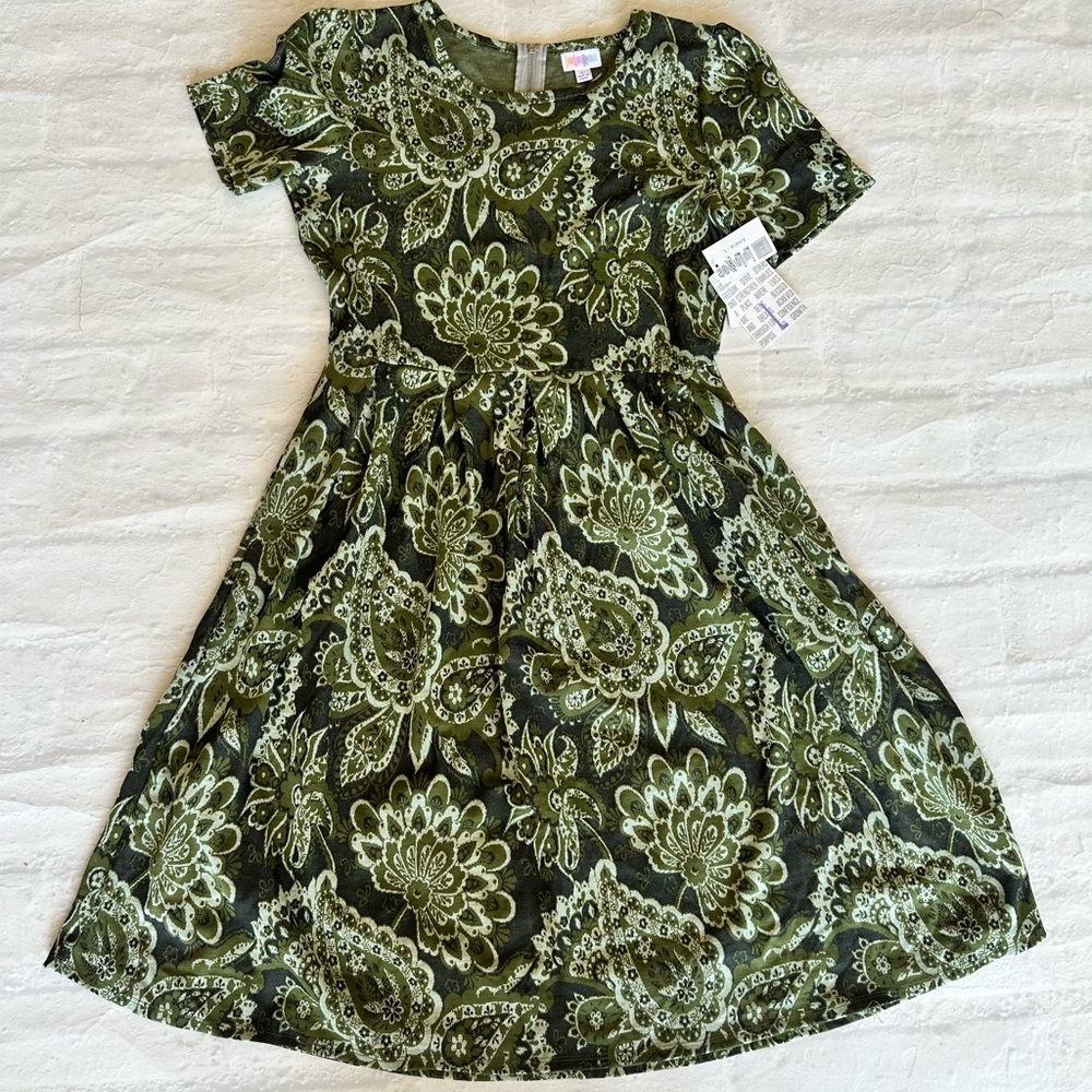 ✨NWT✨ LuLaRoe Amelia Dress Size Large